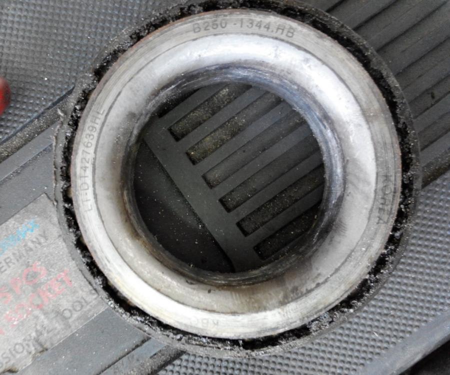 Замена заднего ступичного подшипника Хендай Туссан в Москве - сеть ...